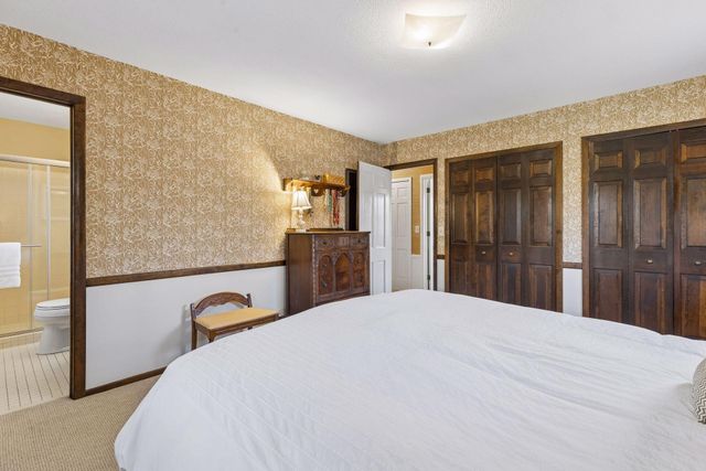 615 Narcissus Lane N, Plymouth, MN 55447