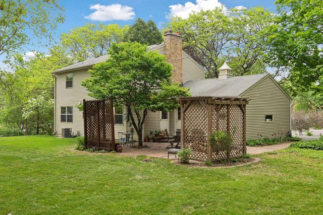 615 Narcissus Lane N, Plymouth, MN 55447