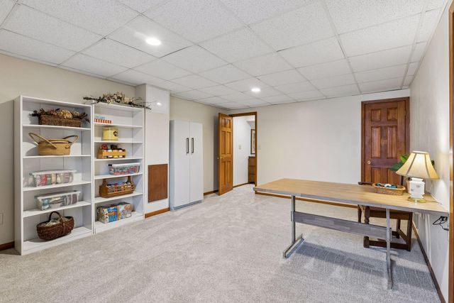 615 Narcissus Lane N, Plymouth, MN 55447