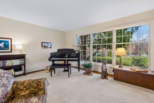 615 Narcissus Lane N, Plymouth, MN 55447