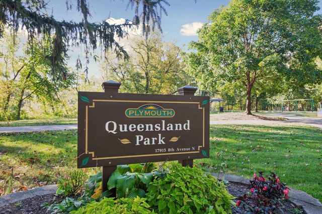 615 Narcissus Lane N, Plymouth, MN 55447