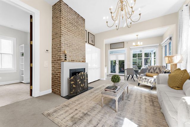 6 Rutledge Avenue, Charleston, SC 29401