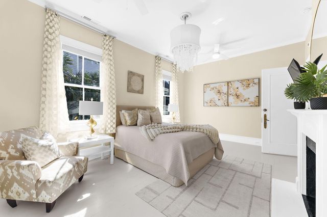 6 Rutledge Avenue, Charleston, SC 29401