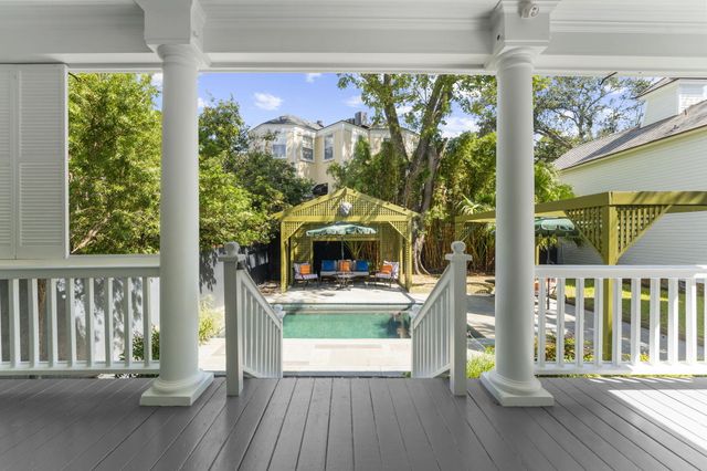 6 Rutledge Avenue, Charleston, SC 29401