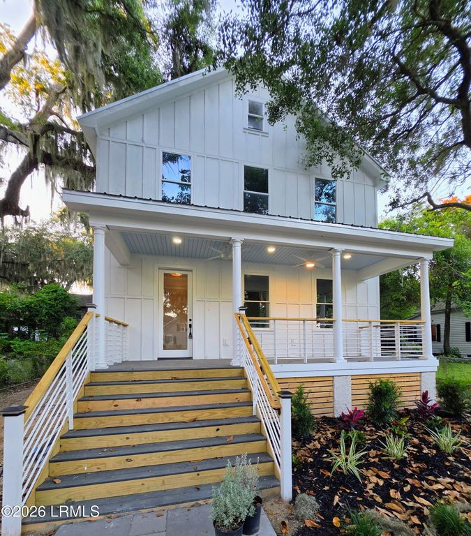 1104 11th Street, Port Royal, SC 29935