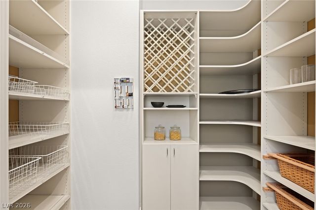 1975 Alcova Ridge Drive, Las Vegas, NV 89135