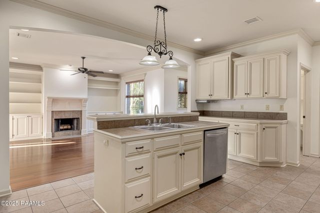 312 Quiet Meadows Circle, Youngsville, LA 70592