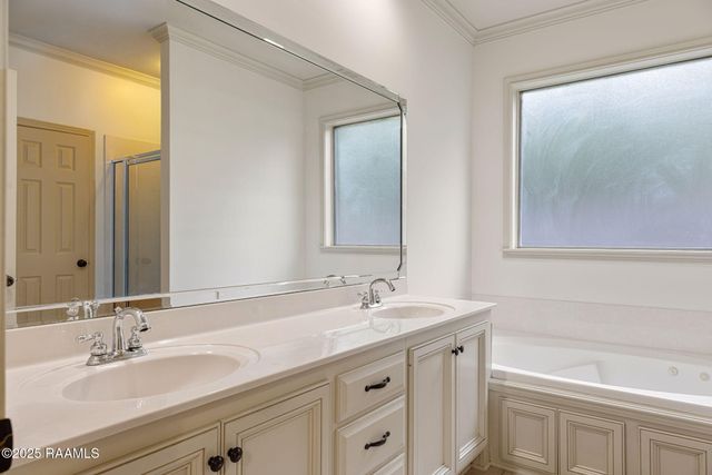 312 Quiet Meadows Circle, Youngsville, LA 70592