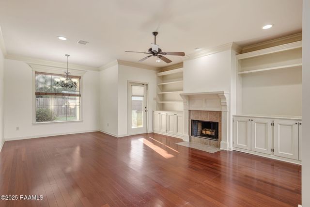 312 Quiet Meadows Circle, Youngsville, LA 70592