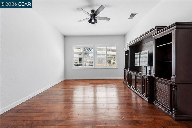 5204 Skyler Ct, Concord, CA 94521