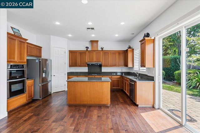 5204 Skyler Ct, Concord, CA 94521