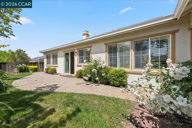 5204 Skyler Ct, Concord, CA 94521