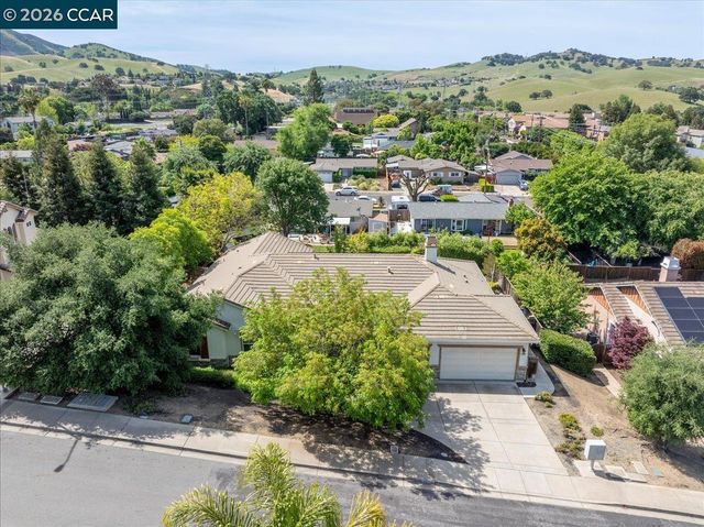 5204 Skyler Ct, Concord, CA 94521