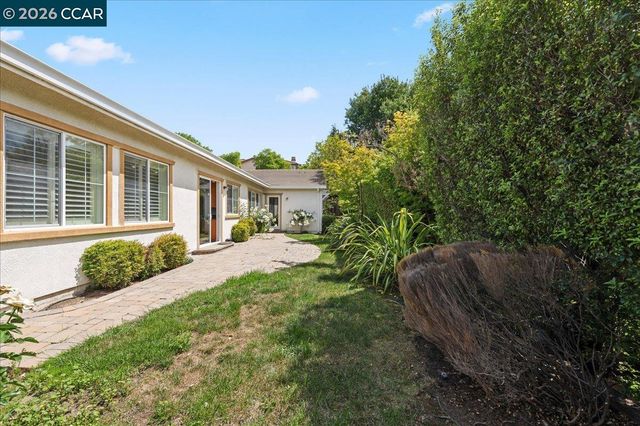 5204 Skyler Ct, Concord, CA 94521