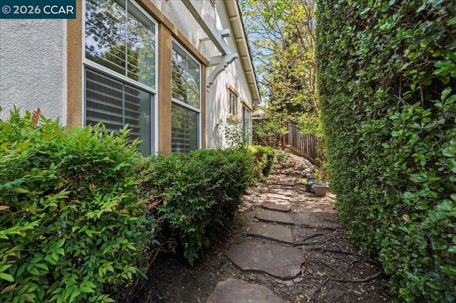 5204 Skyler Ct, Concord, CA 94521
