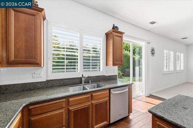 5204 Skyler Ct, Concord, CA 94521
