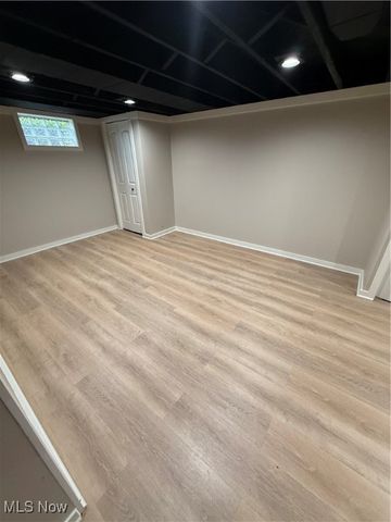 2533 Coblentz Drive, Poland, OH 44514