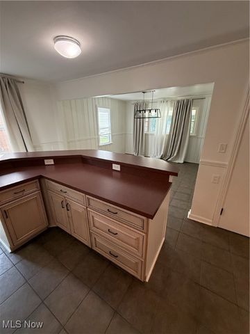 2533 Coblentz Drive, Poland, OH 44514