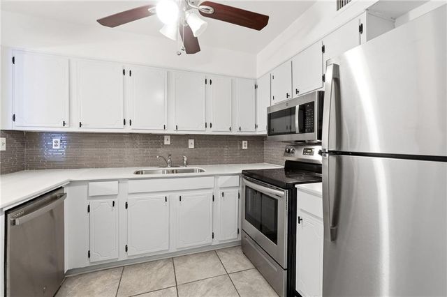 123 Maison Place NW, Atlanta, GA 30327