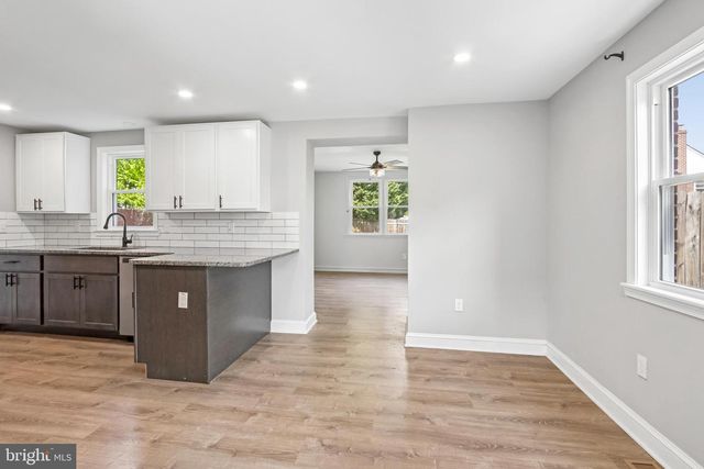 202 OLD DUPONT RD, Wilmington, DE 19804