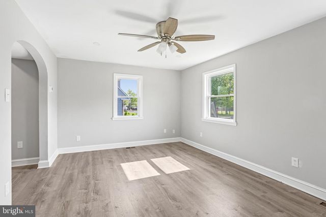 202 OLD DUPONT RD, Wilmington, DE 19804