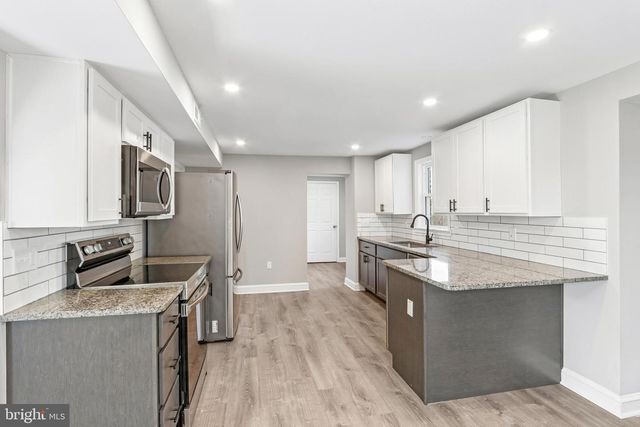 202 OLD DUPONT RD, Wilmington, DE 19804