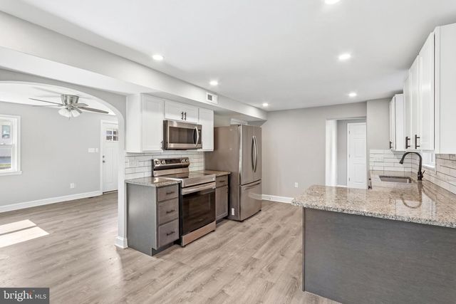 202 OLD DUPONT RD, Wilmington, DE 19804