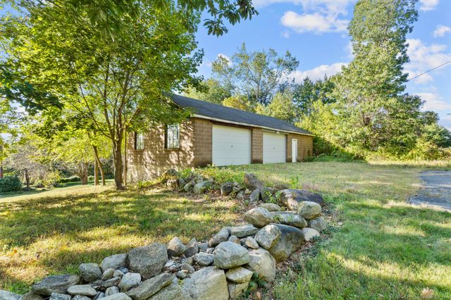 579 Bethmour Road, Bethany, CT 06524