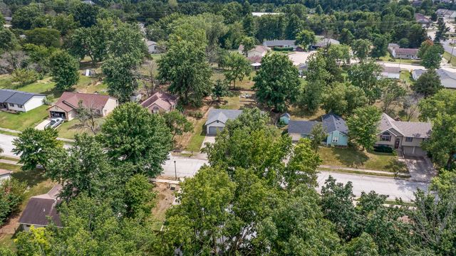5406 ARROWWOOD DR, Columbia, MO 65202