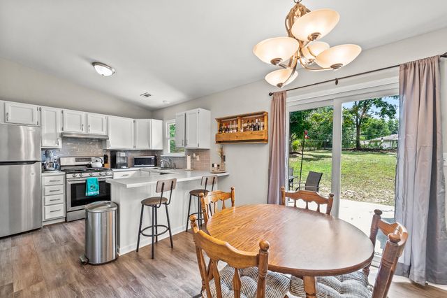 5406 ARROWWOOD DR, Columbia, MO 65202