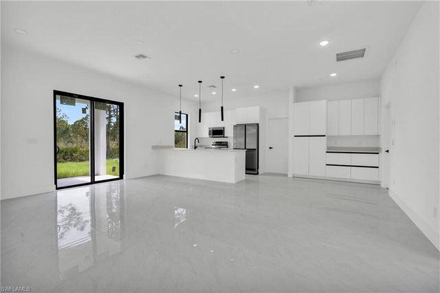 920 Larkwood AVE, Lehigh Acres, FL 33974