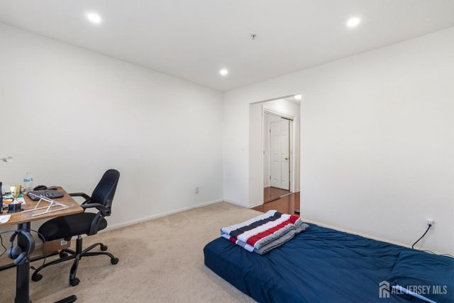 1131 Waterford Drive, Edison, NJ 08817