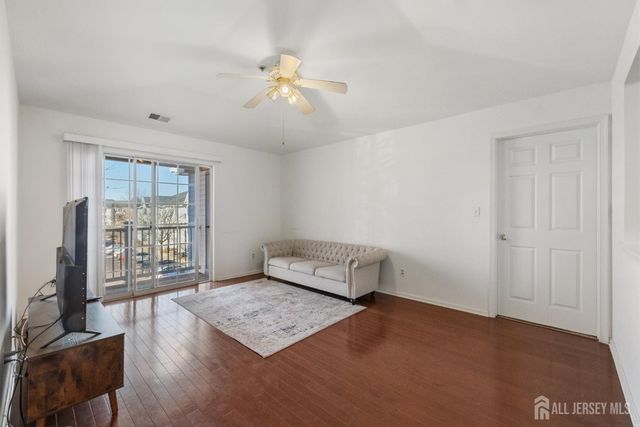 1131 Waterford Drive, Edison, NJ 08817