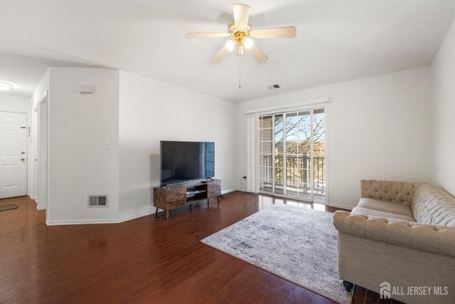 1131 Waterford Drive, Edison, NJ 08817