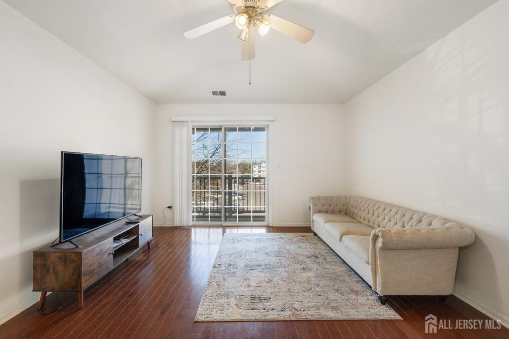 1131 Waterford Drive, Edison, NJ 08817