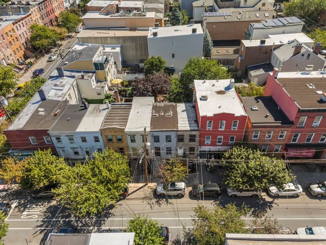 80.5 ERIE ST, Jc, Downtown, NJ 07302