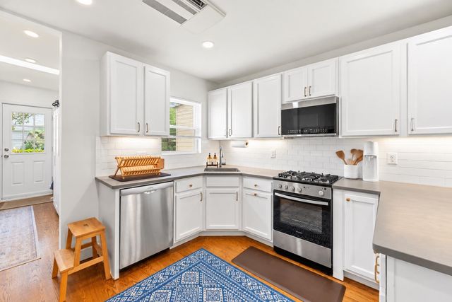 80.5 ERIE ST, Jc, Downtown, NJ 07302