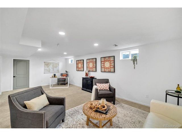 3320 W Saratoga Ave, Englewood, CO 80110