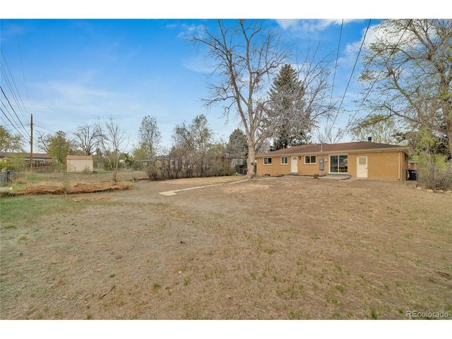 3320 W Saratoga Ave, Englewood, CO 80110