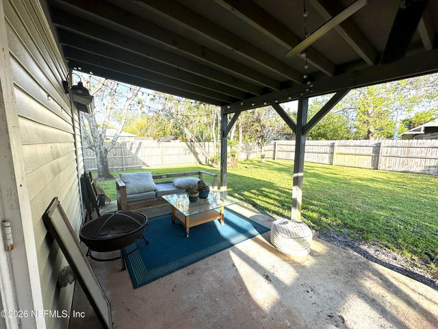 483 11TH Avenue S, Jacksonville Beach, FL 32250