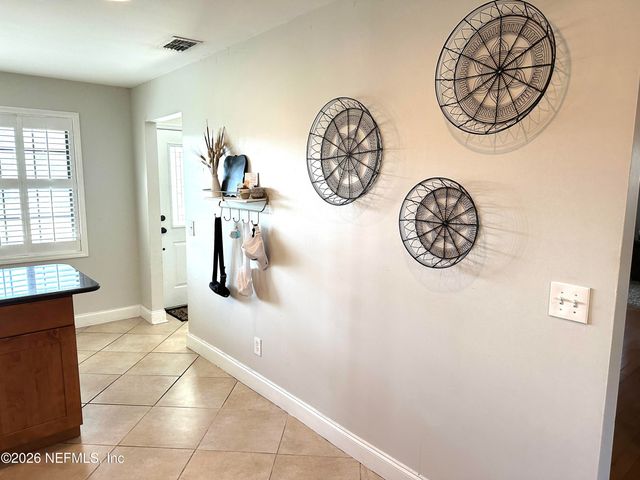 483 11TH Avenue S, Jacksonville Beach, FL 32250