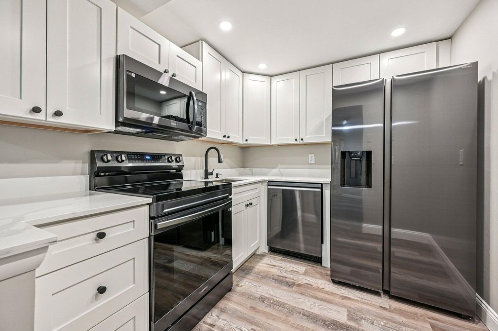 460 NW 20th Street 1110, Boca Raton, FL 33431