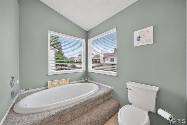 3776 Olsney Drive, St Charles, MO 63303