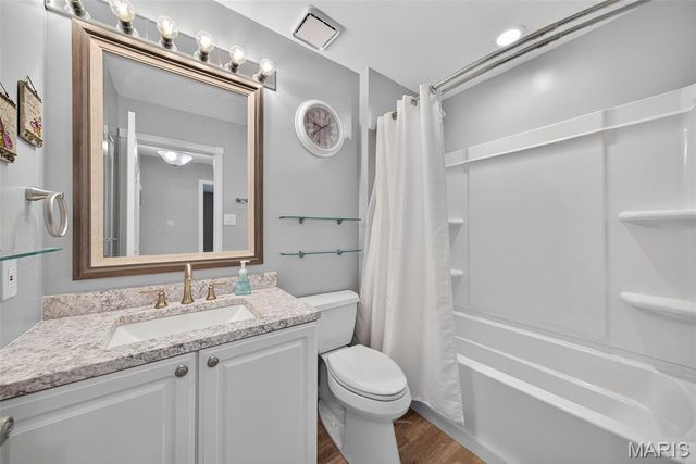 3776 Olsney Drive, St Charles, MO 63303