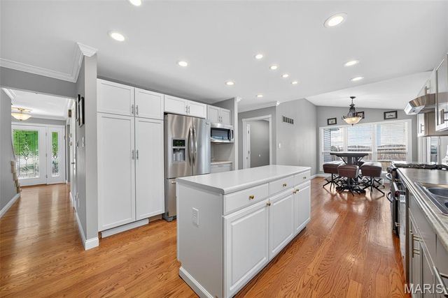 3776 Olsney Drive, St Charles, MO 63303