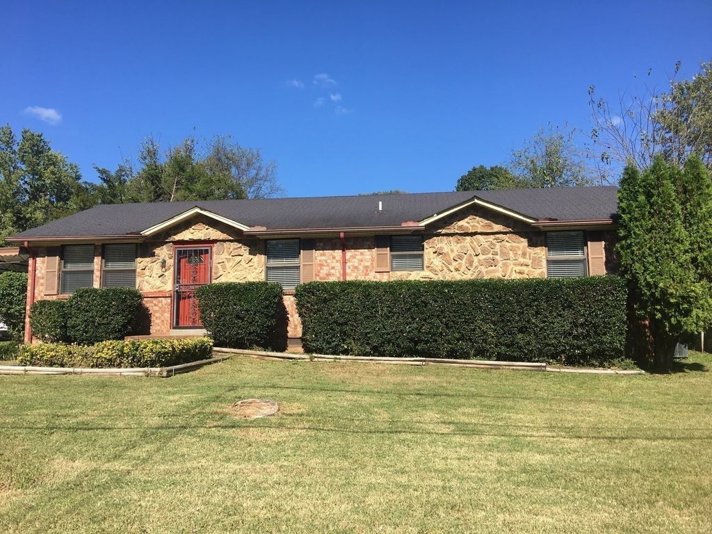 580 Judd Dr, Nashville, TN 37218