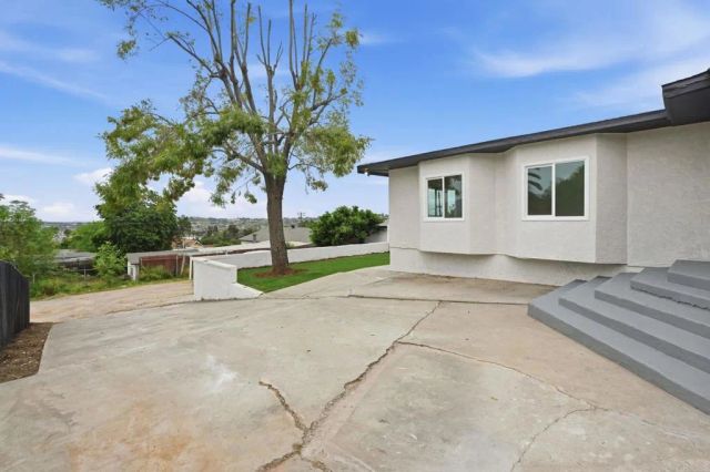 1333 Helix Street, Spring Valley, CA 91977