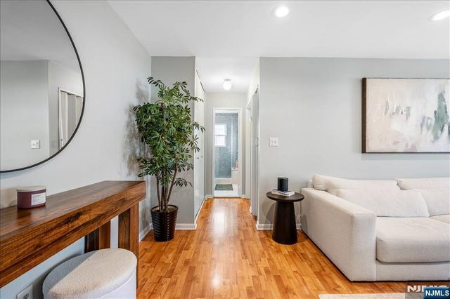 100 Pierson Miller Drive F32, Pompton Lakes, NJ 07442