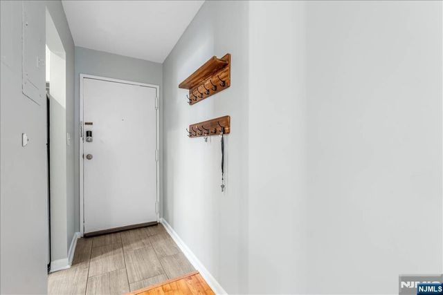 100 Pierson Miller Drive F32, Pompton Lakes, NJ 07442