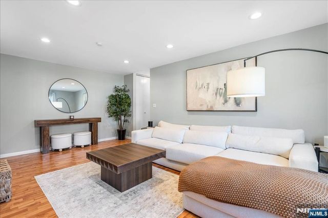 100 Pierson Miller Drive F32, Pompton Lakes, NJ 07442